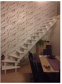 Massivholztreppe Lindos 1/4 gewendelt rechts Massivholztreppe Lindos 1/4 gewendelt rechts