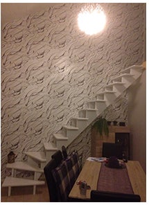 Massivholztreppe Lindos 1/4 gewendelt rechts Massivholztreppe Lindos 1/4 gewendelt rechts